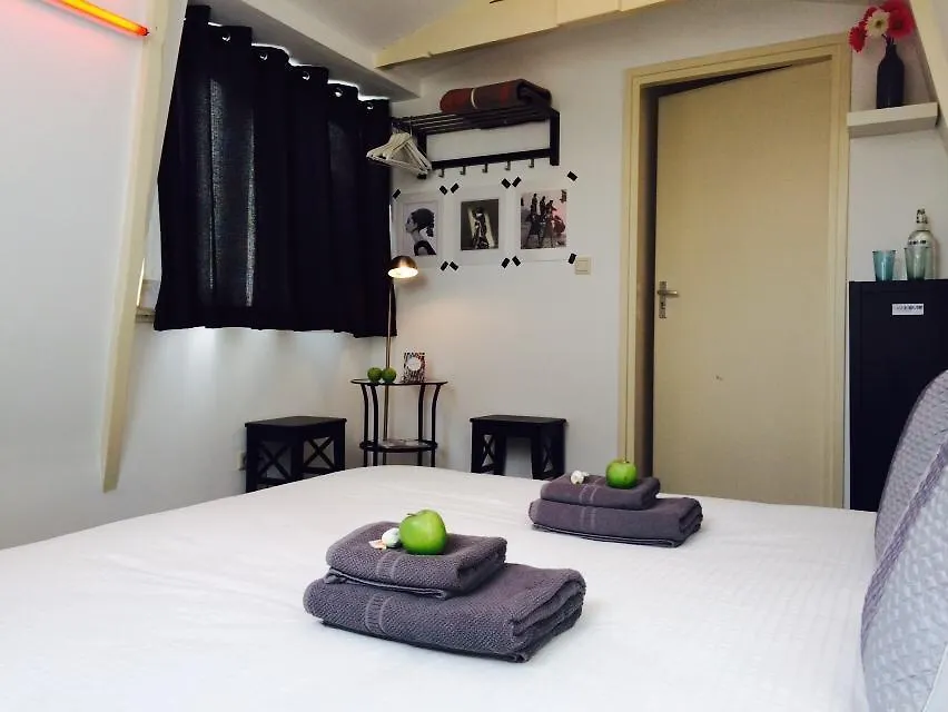 Manikomio Bed & Breakfast Amsterdam Netherlands