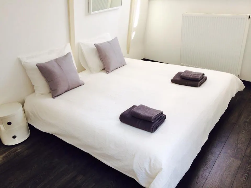Manikomio Bed & Breakfast Amsterdam