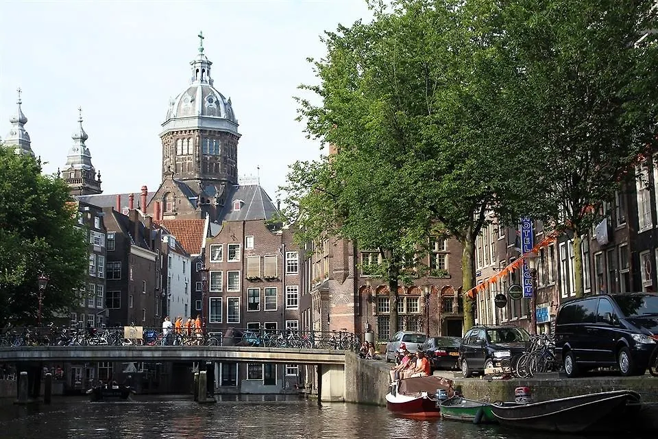 Manikomio Bed & Breakfast Amsterdam